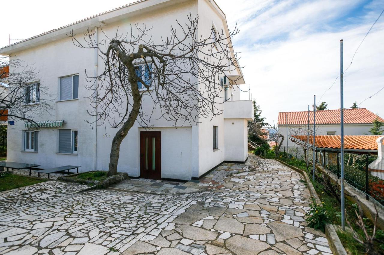 Appartement Marie I Nikola à Krk Town Extérieur photo