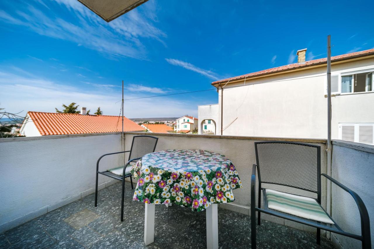Appartement Marie I Nikola à Krk Town Extérieur photo
